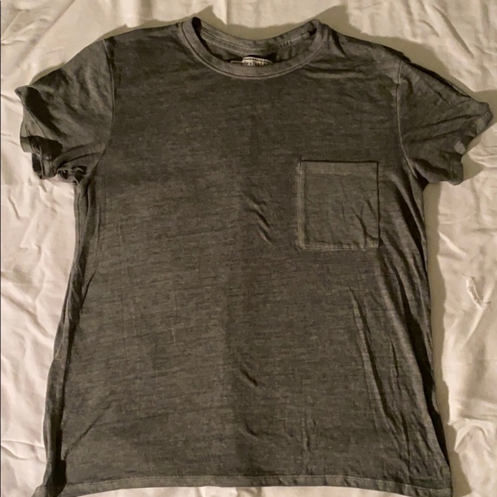 Abercrombie & Fitch XS green pocket tee